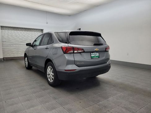 Used 2023 Chevrolet Equinox LS w/ LS Convenience Package FWD image 5