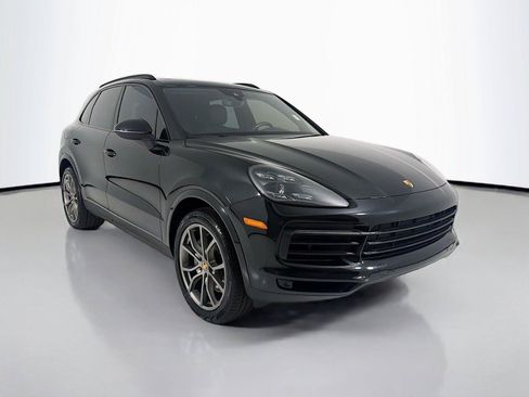 Certified 2023 Porsche Cayenne S AWD/4WD image 31