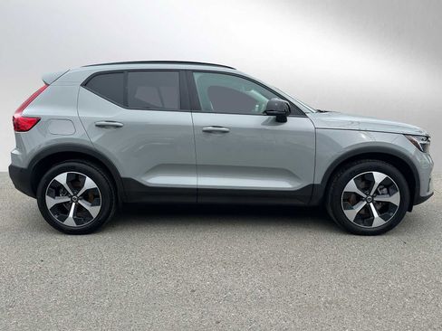 Used 2026 Volvo XC40 B5 Plus w/ Protection Package Premier AWD/4WD image 2