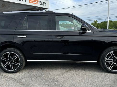 Used 2019 Ford Expedition Limited w/ Texas Edition Package image 8