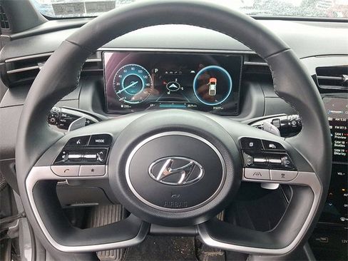 Used 2023 Hyundai Santa Cruz SEL Premium image 20