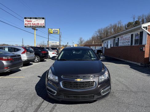Used 2015 Chevrolet Cruze LT image 3