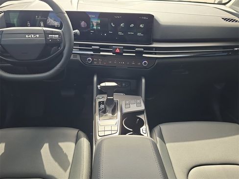 New 2026 Kia Sportage EX image 16