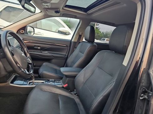 Used 2018 Mitsubishi Outlander SEL AWD/4WD image 7