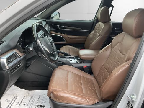 Used 2022 Kia Telluride SX w/ SX Prestige Package AWD/4WD image 9