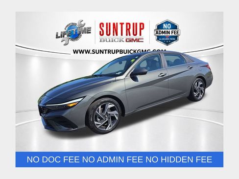 Used 2025 Hyundai Elantra SEL FWD image 1