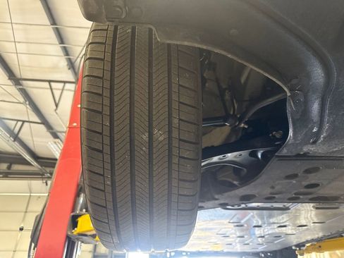 Used 2024 Hyundai Ioniq 5 SE image 5