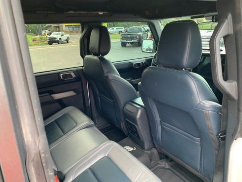 Used 2022 Ford Bronco Outer Banks w/ Sasquatch Package AWD/4WD image 15