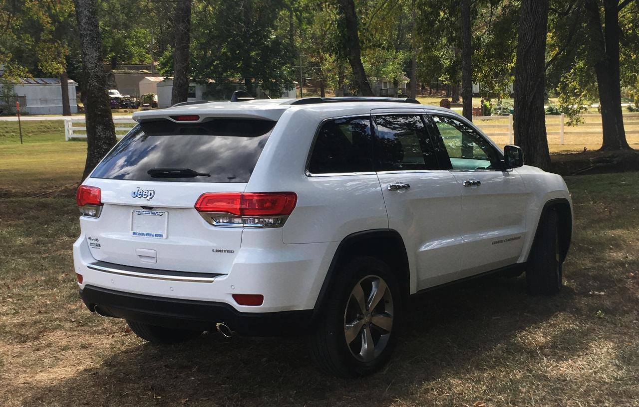 Used 2014 Jeep Grand Cherokee Limited w/ Luxury Group II AWD/4WD image 5