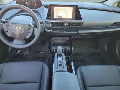 Used 2026 Toyota Prius FWD image 10