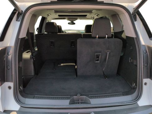Used 2023 GMC Acadia SLE w/ Driver Convenience Package AWD/4WD image 28