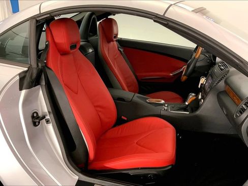 Used 2010 Mercedes-Benz SLK 350 image 6
