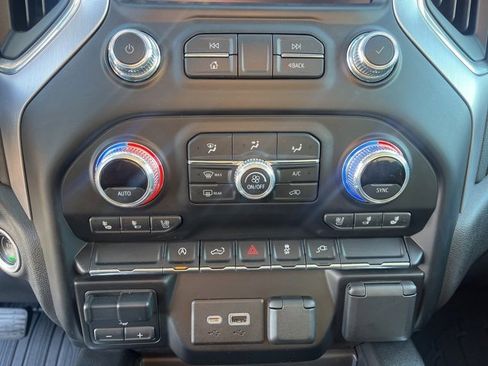 Used 2021 GMC Sierra 1500 SLT w/ SLT Premium Package image 29