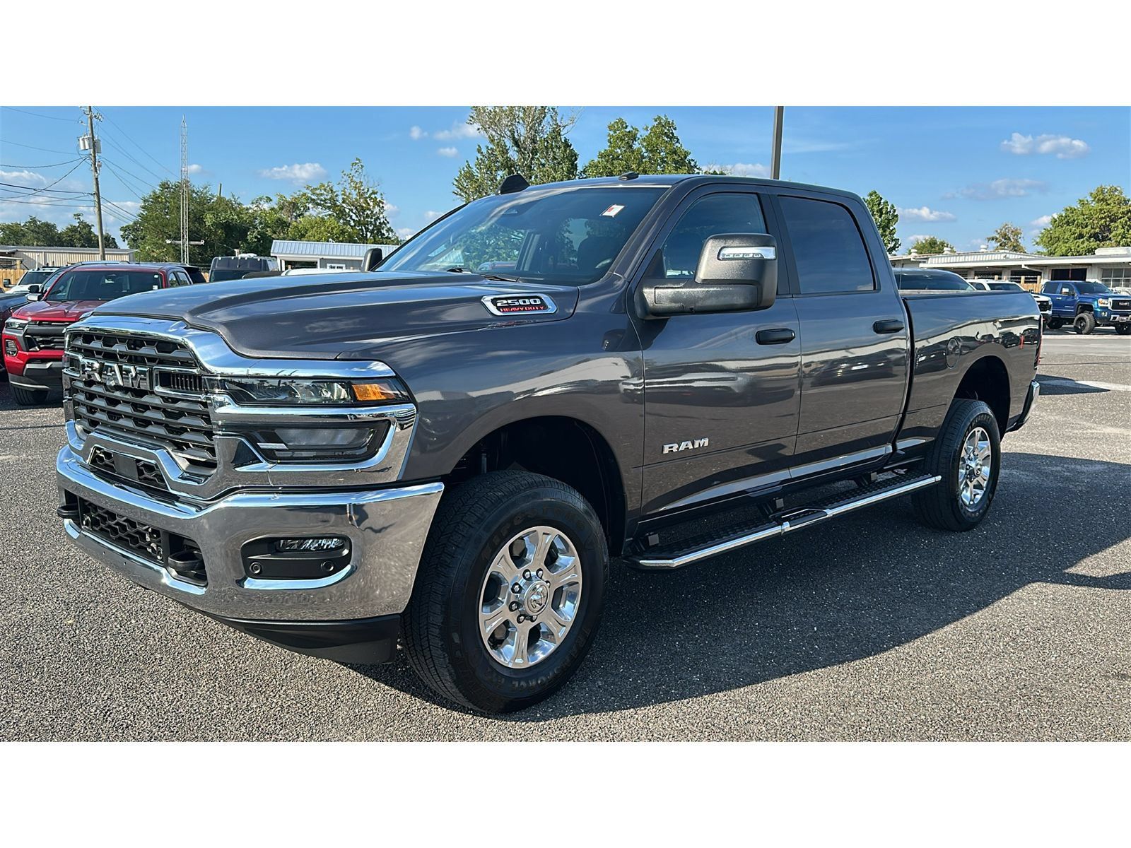 Used 2025 RAM 2500 Big Horn AWD/4WD image 2