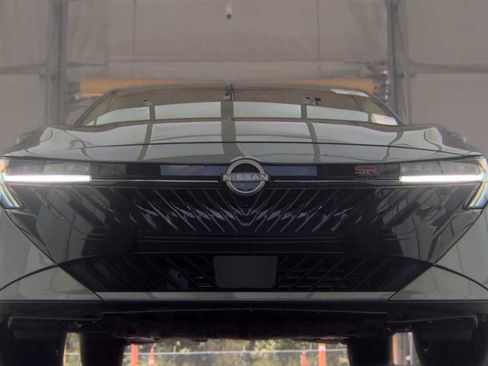 Used 2026 Nissan Sentra SR w/ Floor Mat Package FWD image 2