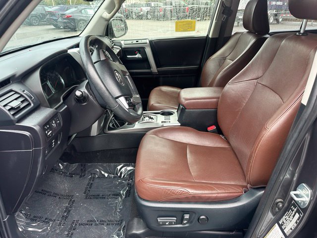 Used 2018 Toyota 4Runner Limited AWD/4WD image 29