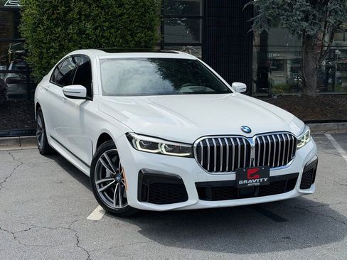 Used 2021 BMW 750i xDrive w/ M Sport Package AWD/4WD image 7