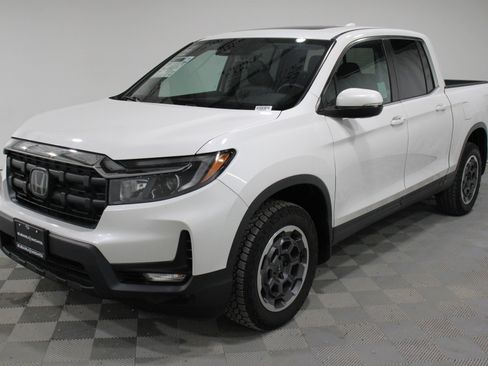 Used 2024 Honda Ridgeline RTL+ image 35