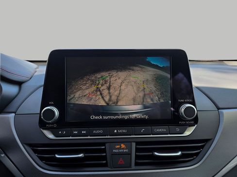 Used 2024 Nissan Altima 2.5 SR image 22