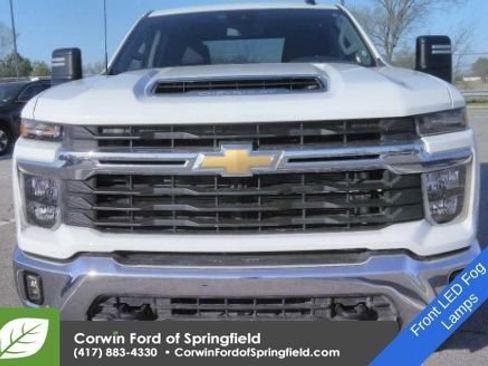 Used 2025 Chevrolet Silverado 2500 LT w/ Convenience Package image 9