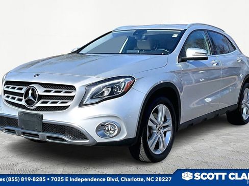 Used 2019 Mercedes-Benz GLA 250 w/ Convenience Package image 3