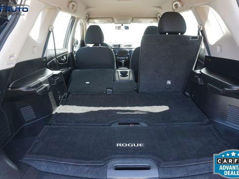 Used 2018 Nissan Rogue S AWD/4WD image 18