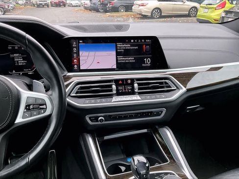 Used 2021 BMW X6 xDrive40i image 9