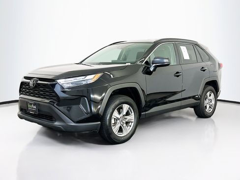 Used 2025 Toyota RAV4 LE image 3