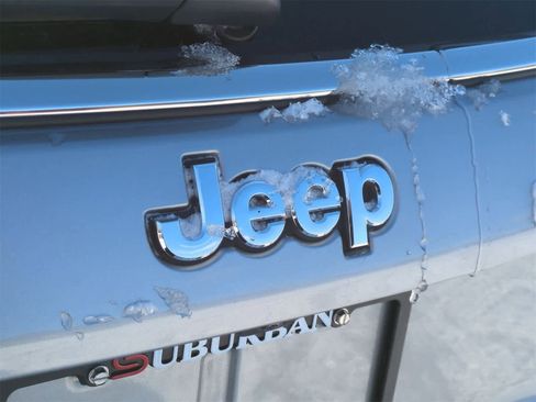 Certified 2024 Jeep Compass Limited w/ Sun and Sound Group image 12