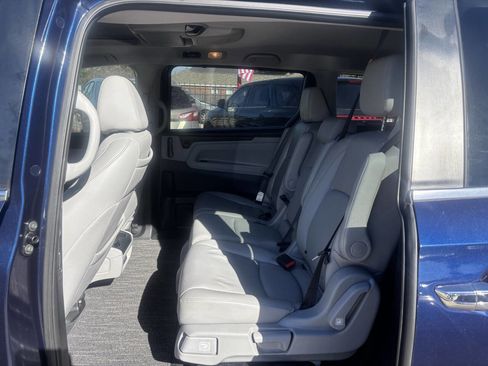 Used 2023 Honda Odyssey Touring image 14