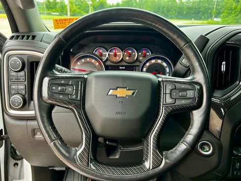 Used 2019 Chevrolet Silverado 1500 LTZ w/ LTZ Plus Package AWD/4WD image 14