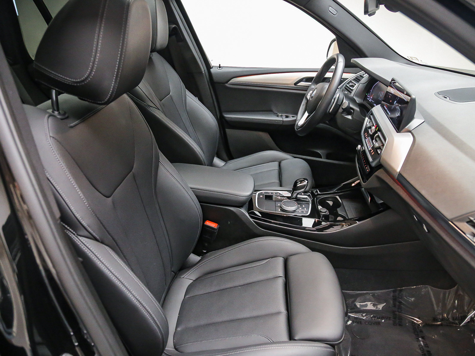 Used 2024 BMW X3 sDrive30i w/ Convenience Package w/ZPA RWD image 17