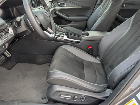 Certified 2025 Acura Integra A-Spec FWD image 9