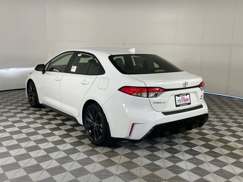 New 2026 Toyota Corolla Hybrid Sedan FWD image 11