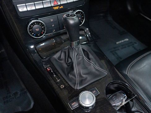 Used 2014 Mercedes-Benz SLK 55 AMG image 43