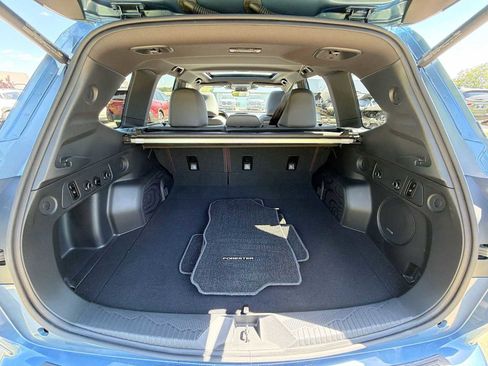Used 2025 Subaru Forester Limited AWD/4WD image 30