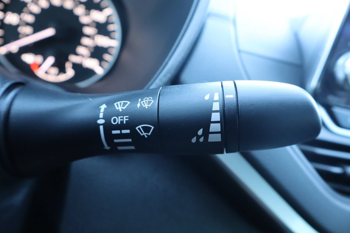 Used 2019 Nissan Altima 2.5 SV FWD image 33