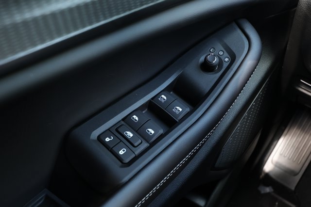 New 2027 Jeep Grand Cherokee Laredo X RWD image 22