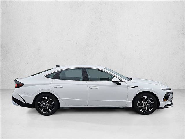 Used 2024 Hyundai Sonata SEL FWD image 4
