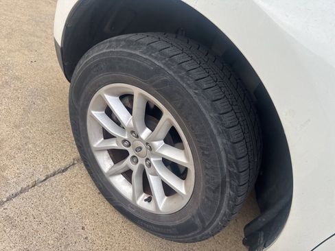 Used 2013 Ford Edge SE image 7