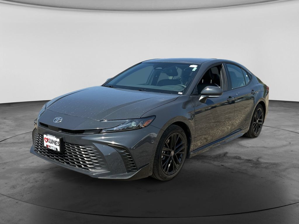 Used 2026 Toyota Camry SE FWD image 5