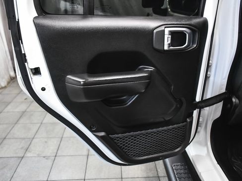 Used 2020 Jeep Wrangler Unlimited Sport AWD/4WD image 11