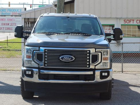 Used 2022 Ford F350 XLT w/ XLT Value Package AWD/4WD image 2