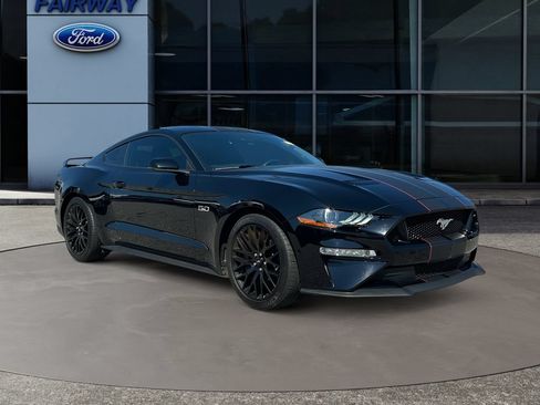 Used 2020 Ford Mustang GT Premium w/ GT Performance Package RWD image 3