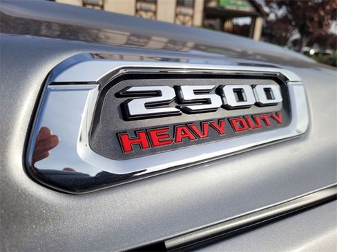 Used 2024 RAM 2500 Laramie image 32