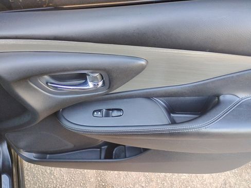 Used 2017 Nissan Murano S image 27