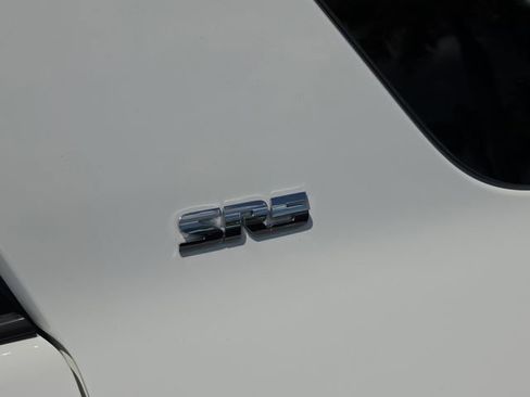 Used 2023 Toyota 4Runner SR5 Premium w/ Moonroof Package image 7