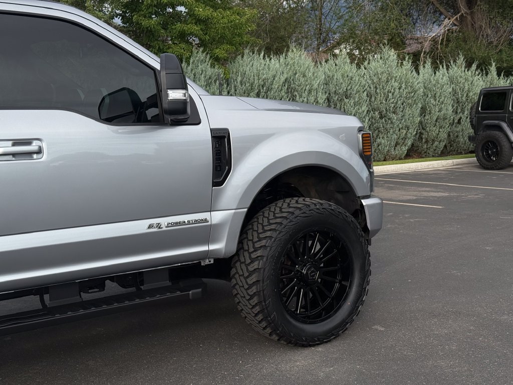 Used 2022 Ford F250 Lariat w/ Black Appearance Package AWD/4WD image 7