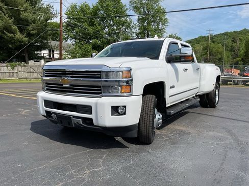Used 2016 Chevrolet Silverado 3500 High Country w/ Duramax Plus Package AWD/4WD image 2