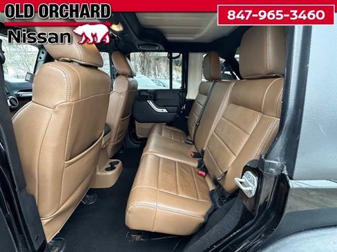 Used 2011 Jeep Wrangler Unlimited Rubicon w/ Call of Duty Group image 11